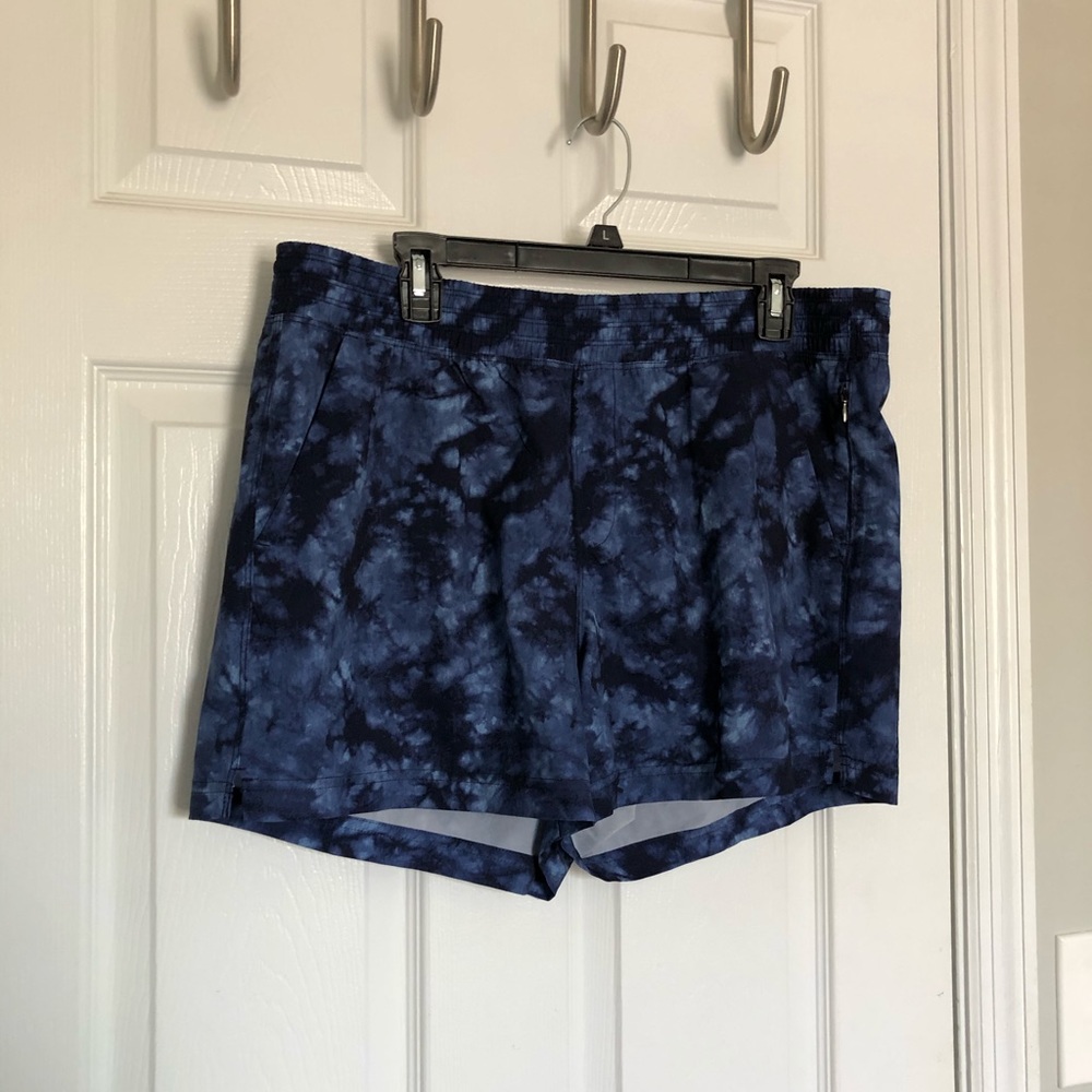 Size L Blue Tie Dye Old Navy Shorts